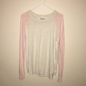Gap sweater